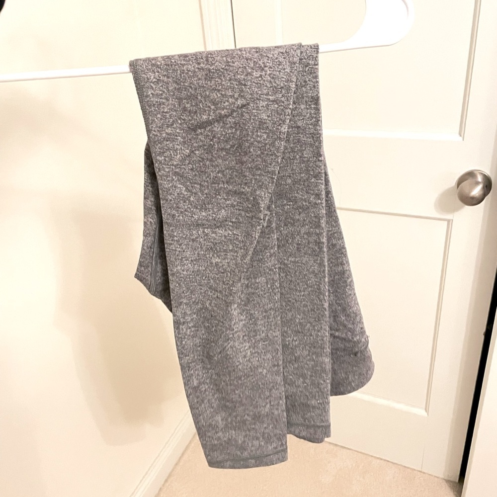 Ivivva grey leggings